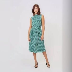 Leota Geometric Green Mindy Dress
